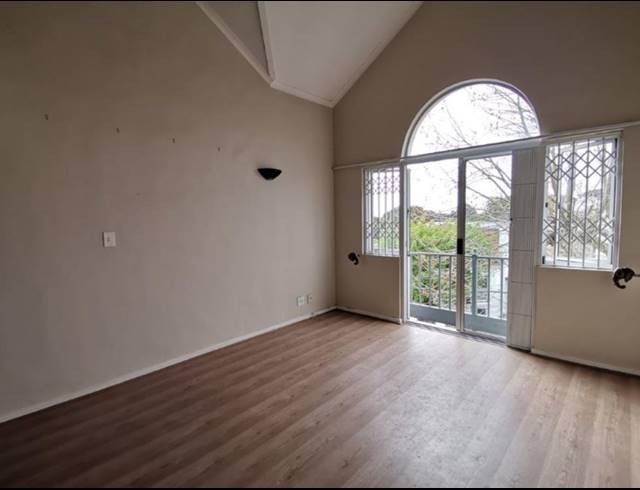 2 bed property to rent in MOWBRAY